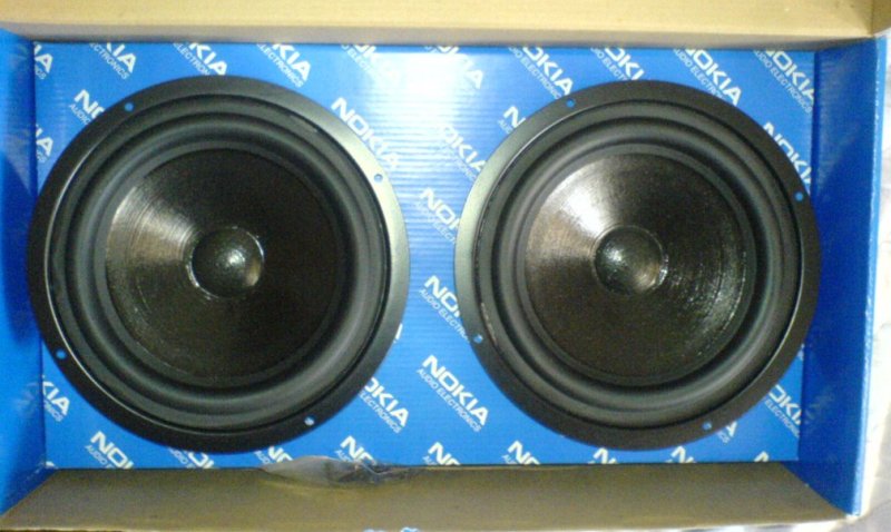 Nokia16cm.JPG