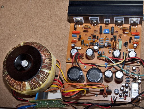 130W Mosfet G Class Ampl.jpg (225.32 KiB) 1801 defa görüntülendi 130W Mosfet G Class Ampl.jpg