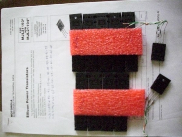 MJL21194 VE MJL21193.JPG